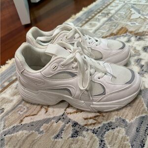 White chunky sneakers